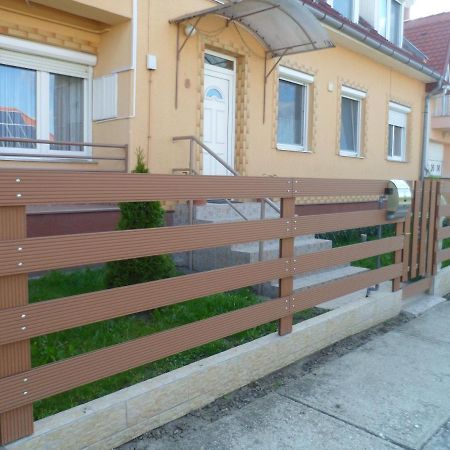 Makai Apartman Hajduszoboszlo Exterior photo