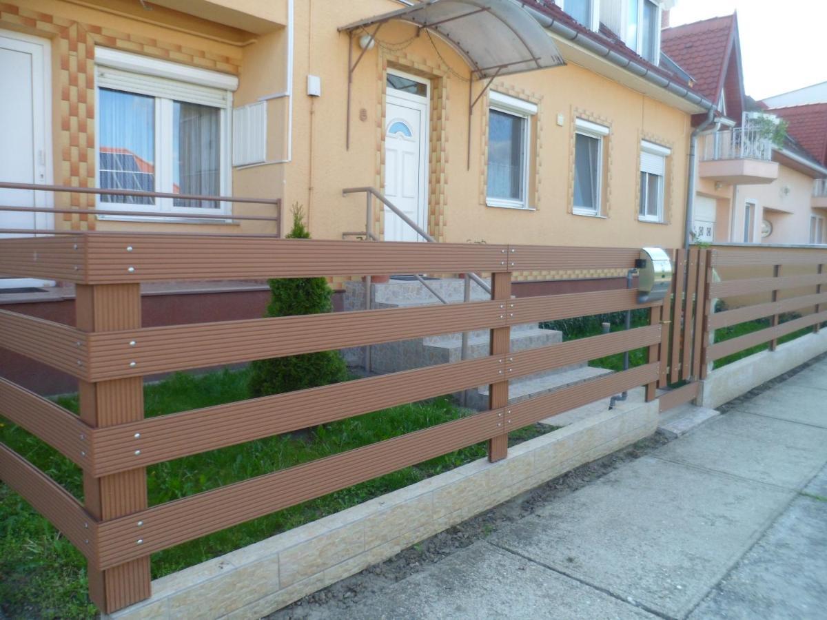 Makai Apartman Hajduszoboszlo Exterior photo