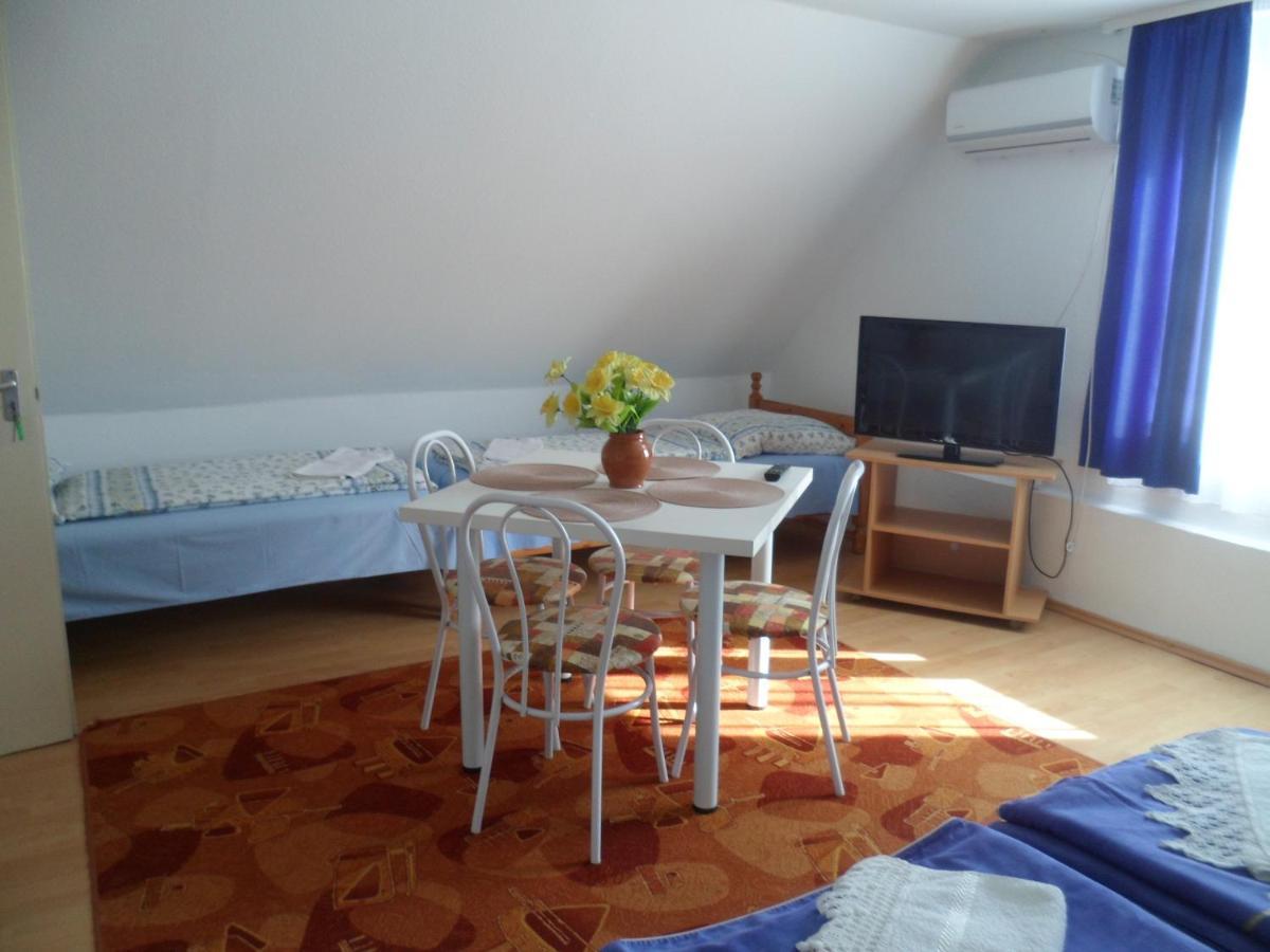 Makai Apartman Hajduszoboszlo Exterior photo